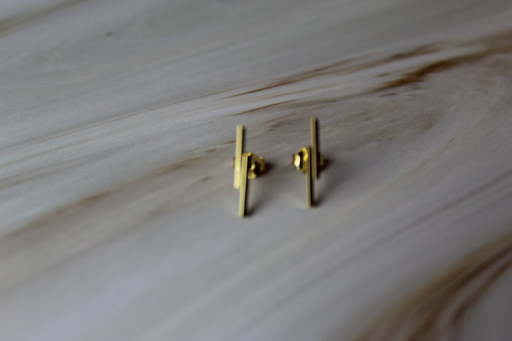 Kayla Double Bar Line Studs