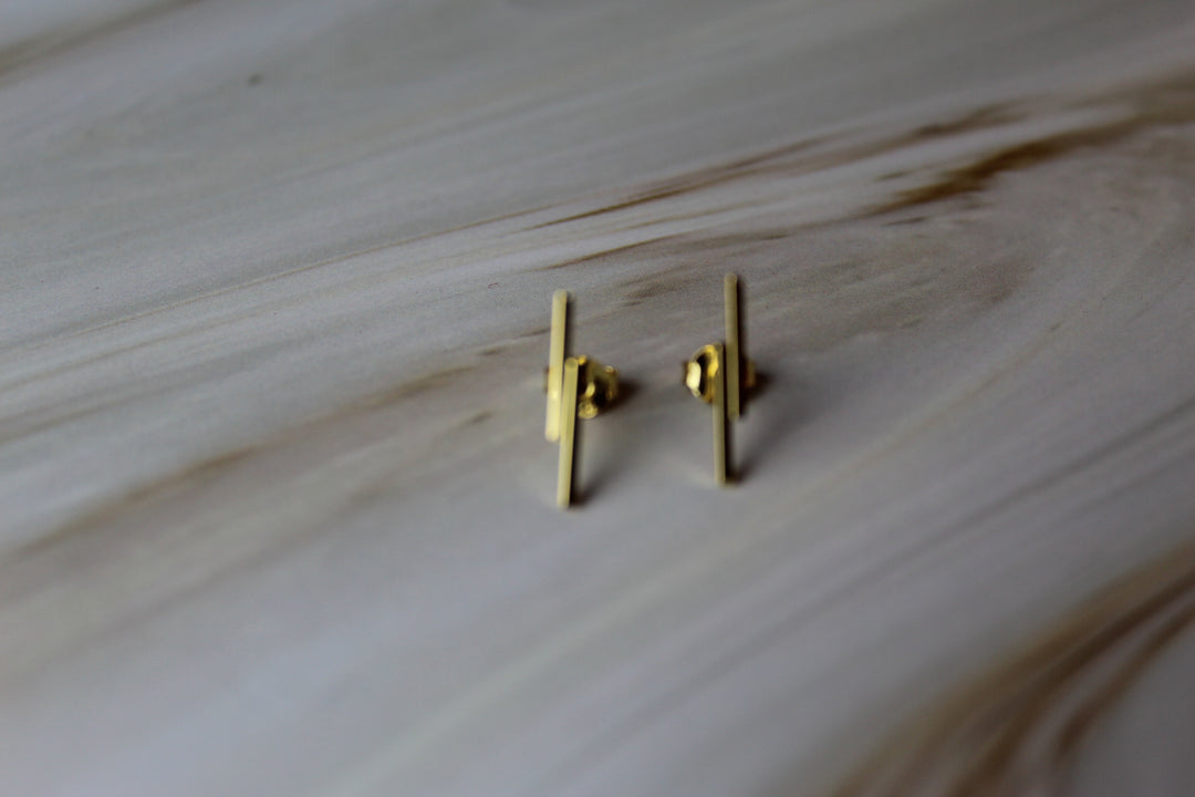 Kayla Double Bar Line Studs