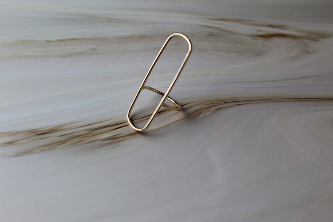 Claire Geometric Rectangle Wire Ring